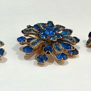 Vintage Elegant Blue and Gold Floral Brooch and Clip Earrings